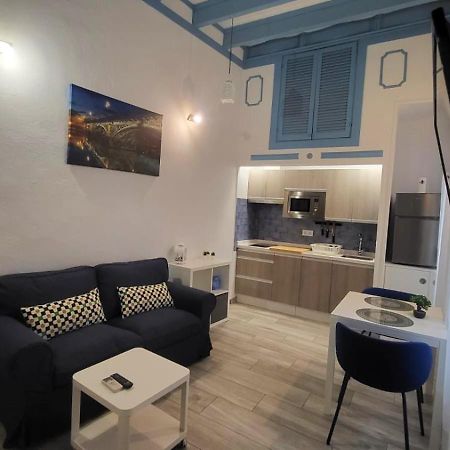 Apartamento Cuarta Puerta Centro Historico Σεβίλλη Εξωτερικό φωτογραφία