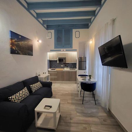 Apartamento Cuarta Puerta Centro Historico Σεβίλλη Εξωτερικό φωτογραφία