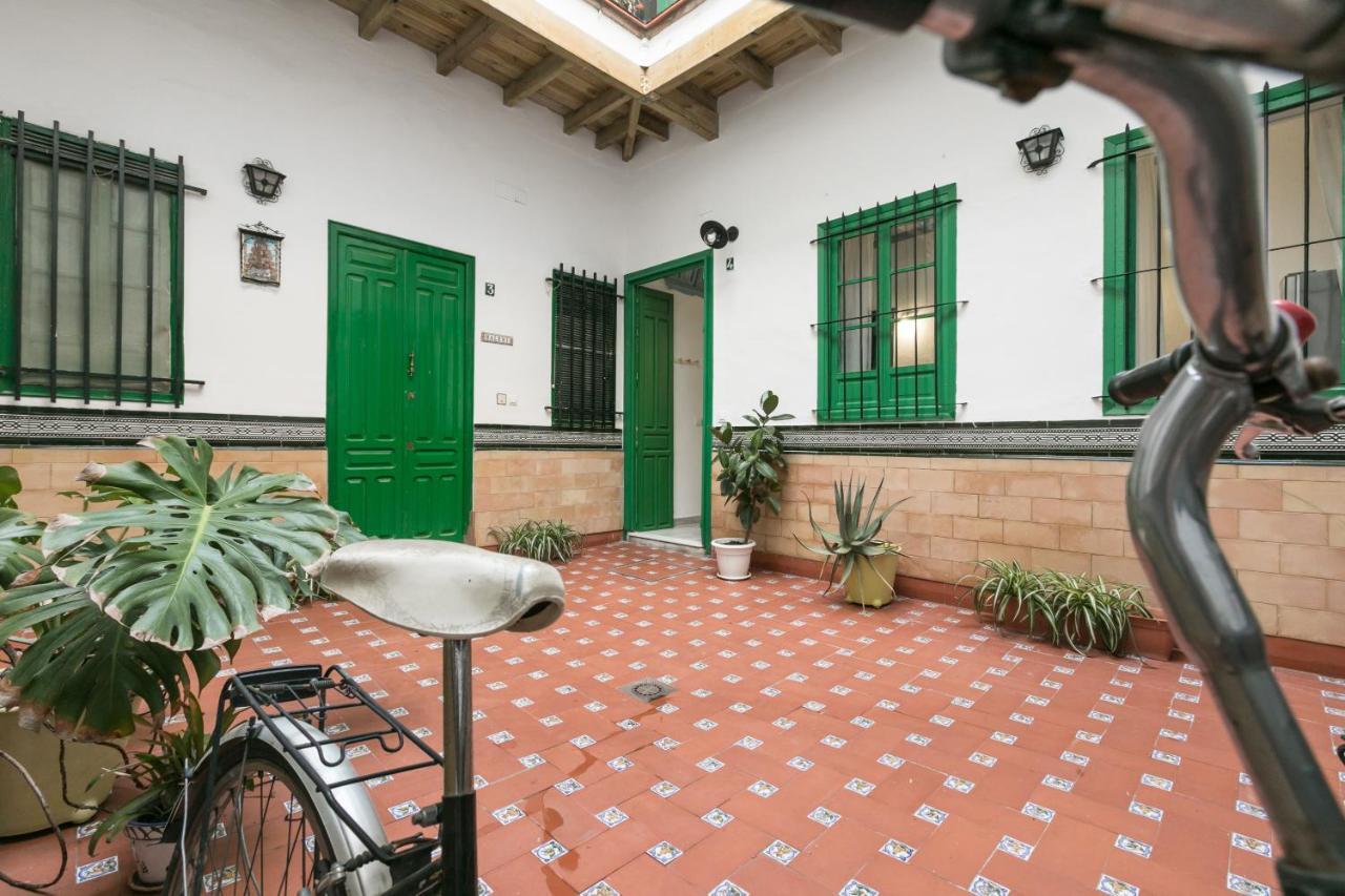 Apartamento Cuarta Puerta Centro Historico Σεβίλλη Εξωτερικό φωτογραφία